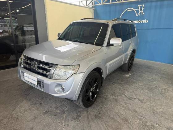MITSUBISHI PAJERO FULL 3.2 HPE 4X4 16V TURBO INTERCOOLER DIESEL 2P AUTOMÁTICO